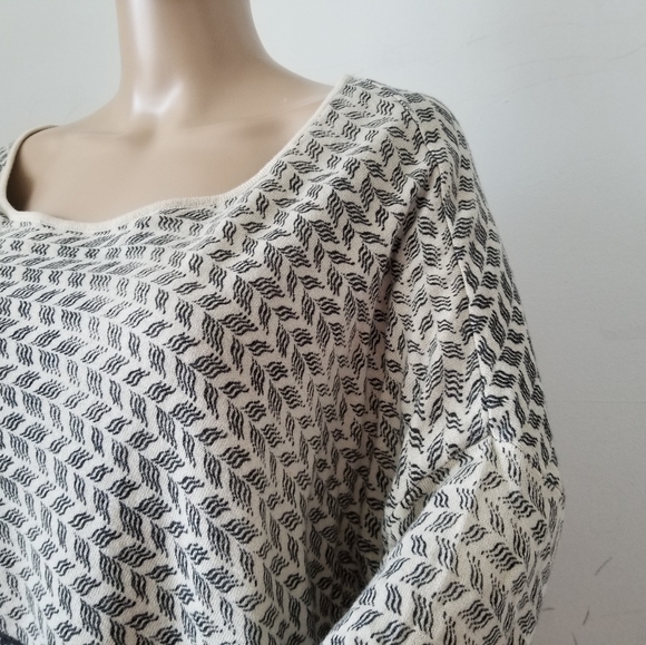 Anthropologie Moth Top, Large - Picture 3 of 16